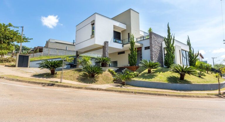 CASA EM FIGUEIRA GARDEN EM ATIBAIA PORTEIRA FECHADA - NLS IMÓVEIS